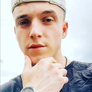 Meet your Posher, Steven